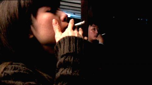 インポの夫は隣でグーグー寝てるのに自分はお●んちょ疼いて眠れない！灯台下暗し！隣室に絶倫男が！睡眠薬代わりがデキた♡