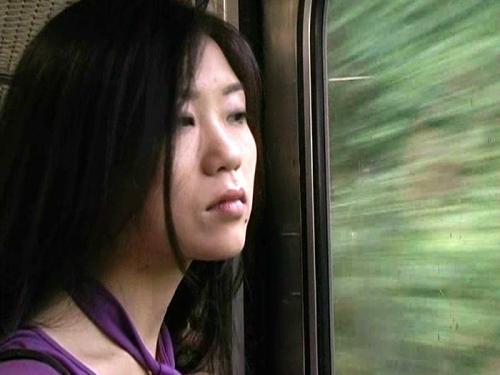 車窓から流れる風景を眺め人妻はいお●んこしてぇ...と思っていた。そこにどう見ても強そうなニッカポッカ。ヤらないわけないww