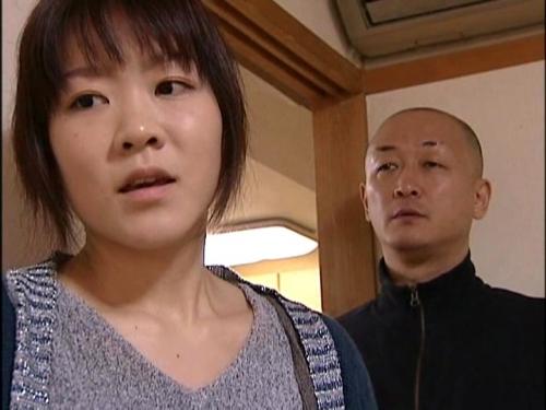 アナタごめんなさい...。同じ団地に住むイっちゃってる男に犯される妻！しかし事の本質はハメられてイっちゃったコトであるww