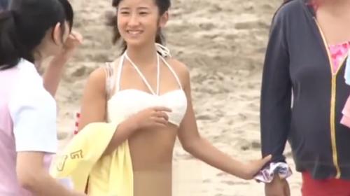 知らないってオソロシイ！手塩にかけた愛娘をよりによってMM号に送り出してしまうご両親！しっかりけつあなまで刺激されて...♡