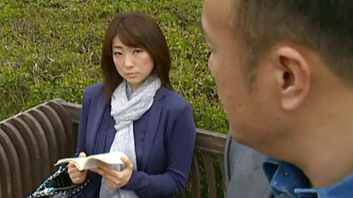 ソレはいわば夫の介護で日々抑圧されている人妻の反動とも言えた。ただ男的には後くされなくどこでもハマれるサセコ女だった♡