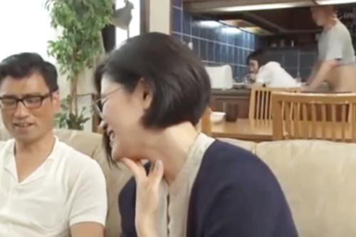 兄貴がいたずら心でついた小さな嘘で妹の底なし性欲が覚醒してしまう！両親の目を盗んでハマるこっそり妹ドキドキライフ！ww