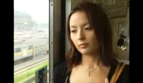 罪作りな夫は妻の渇望を知らない！それはち●ぽを突っ込まない罪と言える！よって電車で目が合った男のちんぽ挿れてもOKだ！ww
