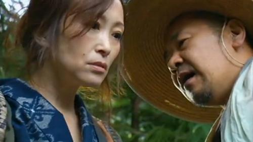 亭主を亡くした年増の後家さんはナスでズボッちゃうほど飢えているが夜這いが因習として残る村だからナスより固いち●ぽが...ww