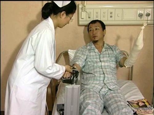 この師長の人を見る目は正確だ！更にちんぽを見抜く目は天下に比類ない！倫理観の薄いデカチン患者は即モノにしてしまうのだww