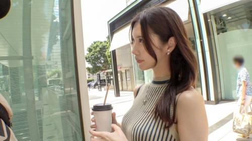 東京ミッドタウンでナンパ成功！モデル級の美脚美女が、意外な天然キャラで大胆エロスを炸裂！