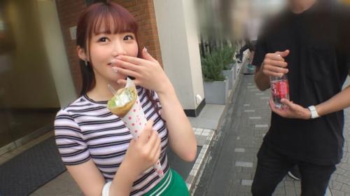 原宿・竹下通りでナンパ！笑顔が可愛いGカップピザ屋店員が、欲求不満を解消すべく秘密のSEXに応じる！！