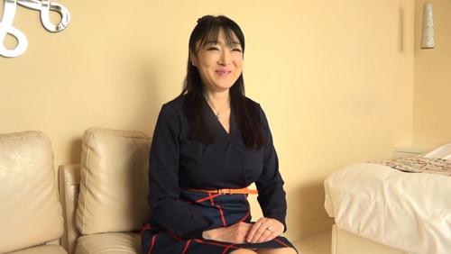 スチール経験ありの主婦が魅せる、変態衣装で乱れる熟れボディと本能交尾。