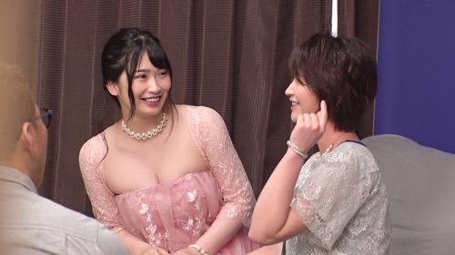 ドレス美女の爆乳が揺れて濡れまくり！奥まで突かれて精液まみれの絶頂中出し！