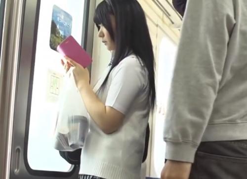 ［フェラ］乳房と腰を同時に揺らしながら感動的なセックスで満たされエロダンスみたいになるお嬢ちゃん