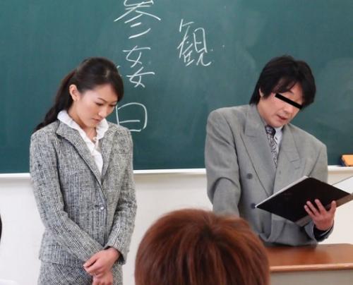 ［乱交］その辺の普通の男性では耐えられないほどのテクニックで手を緩めず快感に溺れる美乳妻