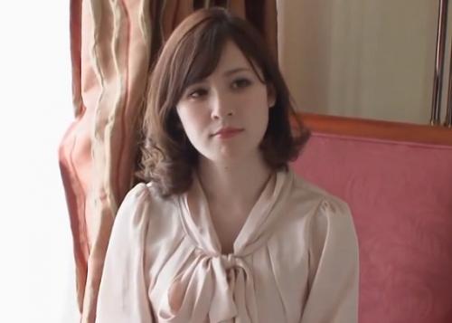 ［フェラ］そうでもなかった顔から一転、妖艶な喘ぎ声を上げて絶頂を迎える奥さん