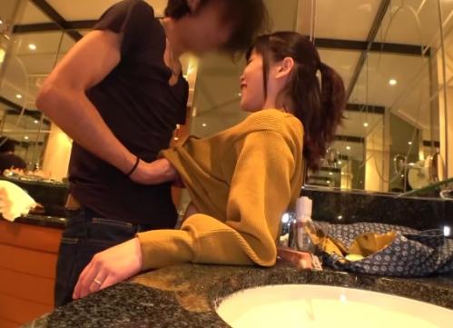 【人妻】熟れだした体を差し出して若い男に寝取られ奥さん絶頂