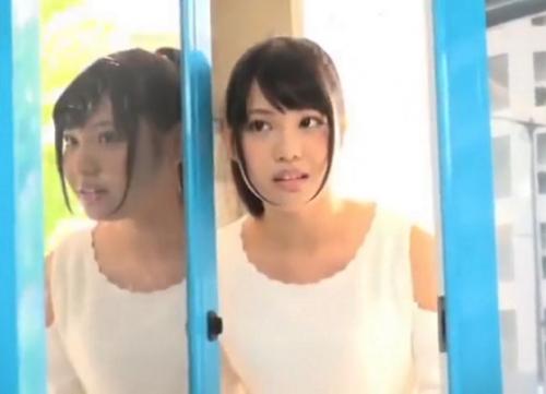 【潮吹きバック】可愛い顔でペニスを咥え込み密着ファックで昇天しちゃう美少女