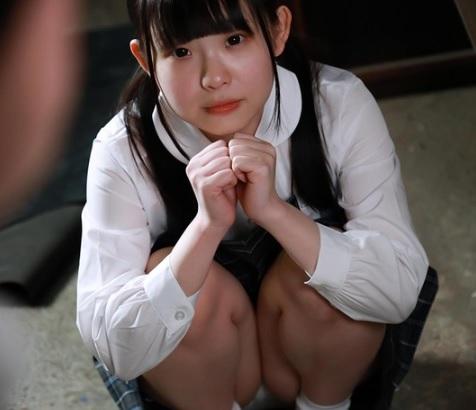 《騎乗位ロリ》脳内がやがて快感に変わってゆくトロケ顔で大きな声を振りまいちゃう
