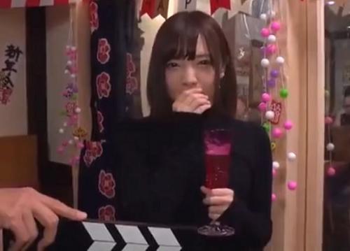 【正常位フェラ】締まりの良いアソコに豪快に突き上げられて快感に入り浸る美少女