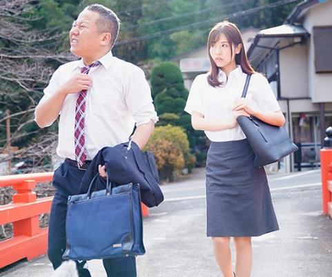 ［OL×汗だく］マン筋に興奮した後にはヌルっとおまん〇登場で興奮鬼突きでたっぷり出される綺麗系女