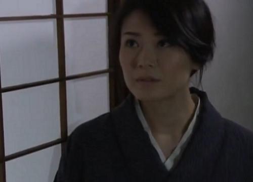 【巨乳熟女】屋敷で働きおじさんに呼び出され神乳体で包み込んでスッキリさせる完熟女
