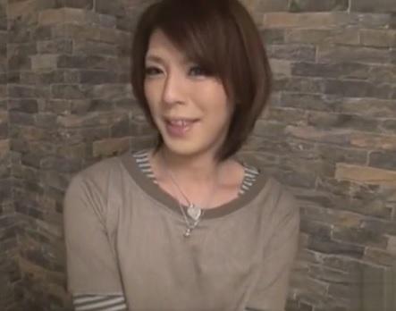 《男の娘小鳥遊夏希》女系男子が豪快に責め進ませながら性器を狙い撃ちして悶えさせちゃう