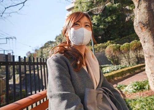 【ぶっかけ人妻】セックスレスで火照る色白な体が止まらず絡み合う奥さん