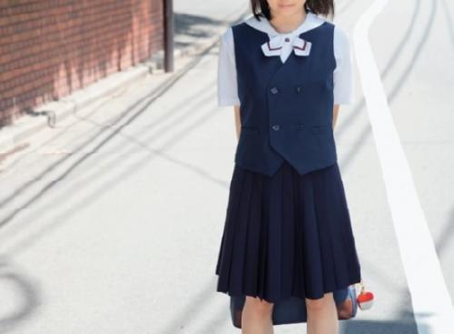 《口内射精フェラ抜き》ピチ肌娘が少しSっ気溢れやる気満々にビッチな行為で骨抜きにする