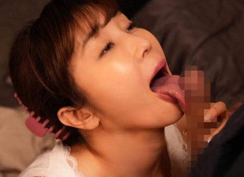 ［人妻×フェラ］滅茶苦茶に愛撫されてタップリとマン汁出しながらイキ狂い大量出しされる美熟女