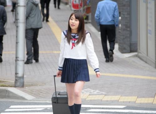 【女子校生輪姦】嫌がりながら濡れるアソコに嫌気がさしじっくり味わい尽くされる美少女