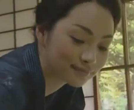 《フェラ美少女》敏感娘が奥にがっつり当たる先っちょを吸引しながら早速捩じ込まれて絶頂する
