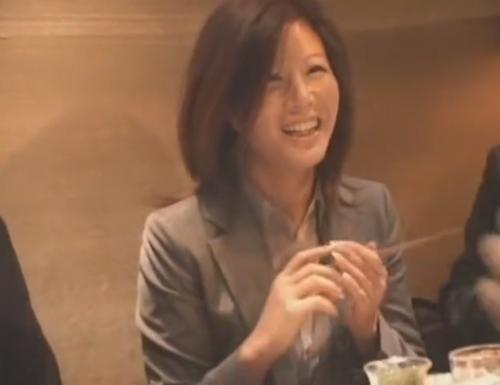 《フェラ抜き泥酔》おっぱい妻が可憐にあらゆる箇所を感じさせエロい雰囲気をその現場で漂わせる