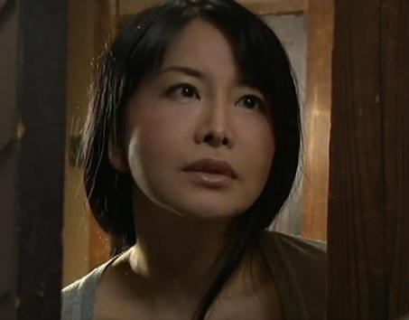 《ベロチュー熟女》美人奥さんが絶倫交尾を偶然にも体感しながらもオトコの底なし性欲に耐えきれなかった