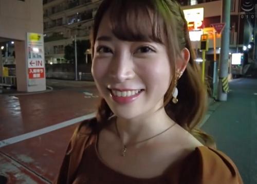 ［ハメ撮り＠美人妻］婦人「やだ・・恥ずかしい・・・」ハードなHで欲情しエスカレート
