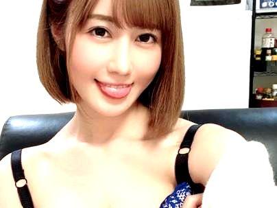 ≪ハメ自撮り！≫【ルックス・・・最高！】エロい体の巨乳ボイン極上素人女子！自撮りハメ撮りコスプレ姿でエチエチシチャウゾ！