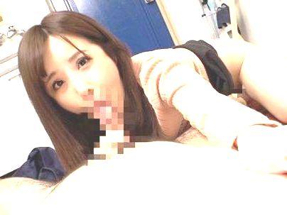 ＜ノーパン若妻！＞ｈしたいの…♡！誘惑してる隣人奥さん！旦那に内緒で余裕で浮氣ファックしちゃうぞ(アダルト動画)