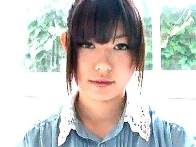 ＜つるまん発情期！＞【このルックスで・・・デケーーゾ！】おさな顔でボインの可愛い女子！チンポ口まんこで舐めとる！！！