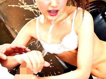 ＜美少女！＞「出しちゃいなよ…♡」滅茶苦茶可愛い女子！チンポ刺激で男の潮吹きとかやべ～だろ！！
