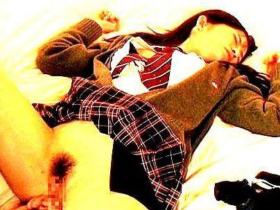 ＜援助交際！！＞「御金欲しいの…！」自分からだ売る制服女子！ホテルでハメ撮り楽しんじゃうぞ！！！