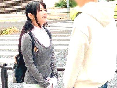 ＜カッコイイ…♡！＞「はい、何でもいいです…♡」田舎からきた女子！イケメン口説かれて企画でエロ行為に持ち込まれるぞ！！