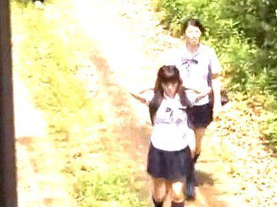 ＜女教師！＞「すごいのん…」清楚な感じの巨乳ボイン女教師！学校の階段で隠れながらエロ行為すっぞ(無料エロ動画)