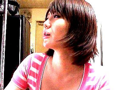 ＜家政婦！＞「ラッキー、ヒヒヒ・・・」巨乳ボインエッロイ感じの家政婦にエロ本見せたら・・・エロ行為発展シチャウゾ！！