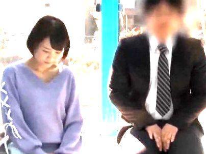 ＜マジックミラー号＞「恥ずかしい…」現役看護学生がMM号乗車！ち○ちんの悩み男を優しくエロ行為導いちゃう！！！