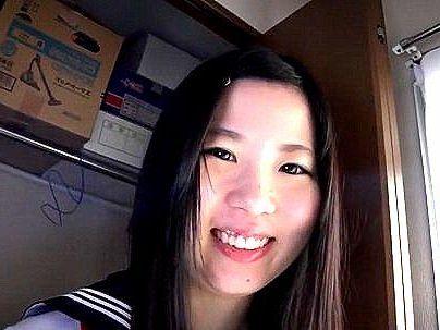 ＜地味！＞「オロロ・・・生で？」清楚で上品な可愛い地味な制服女子！エロ行為種付け膣内発射中出しになっとる！！