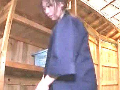 ≪旅館従業員≫【主観オナニーやべ～！！】スタイル抜群巨乳ボインのＧＡＬ！自虐行為がたまんね～ぞ！！！