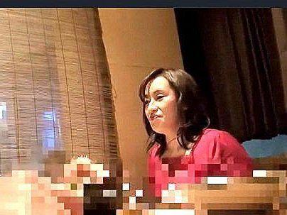 ＜人妻ナンパ！＞「え？嬉しいわ…」ブス豊満ババア熟女！口説かれてニコニコ家族崩壊ファックしちゃう！！！