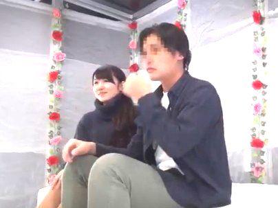 ＜人妻ナンパ企画！＞「秘密ね……♡」素人の清楚な感じの奥さん！マジックミラーで友達男子と浮気ファック発展すっぞ！！！