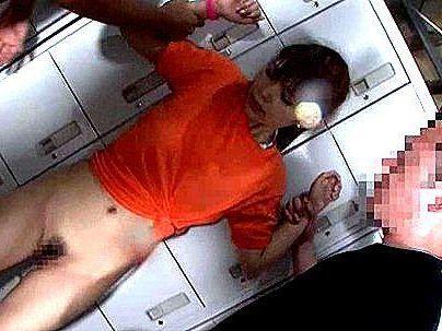 ＜バイト女子！＞「ダメなの…だれか・・・」バイトしてるクソ可愛い女子！ガチレイプで強引にやっちゃうぞ(アダルト動画)