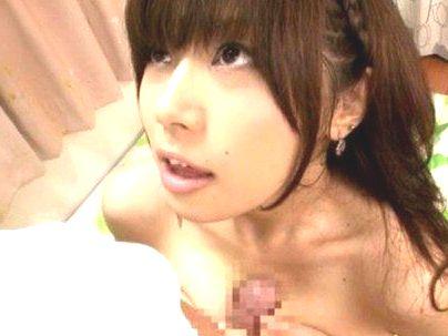 ＜姉の友達！＞これいいの…♡？！童貞にはたまんね～ぞ！お姉さんの友達が筆おろしシテクレチャウ(無料エロ動画)