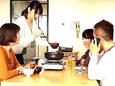 ＜親戚のおばさん！＞「脱ぐとエッロ！」色気半端ないボイン親戚のおばさん！性処理とかしてくれちゃうぞ！！！