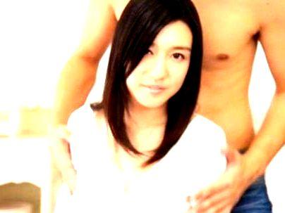 ＜大量潮吹き！＞このルックスで？・・・最高！清楚で滅茶苦茶可愛い女子！潮ふきとか・・・たまんね～(アダルト動画)