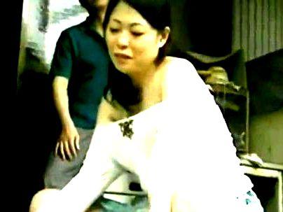 ＜ヘンリー塚本！＞「欲しいの…よ…」欲求不満すぎる奥さん！他人棒で旦那裏切りファックしちゃうゾ！！