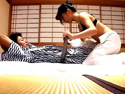 ≪絶対ヤレるらしいぞ！≫【ここが有名な・・・温泉宿か？】マッサージ師呼んで試したら・・・余裕でやれちゃうぞ！ヒヒヒ・・・